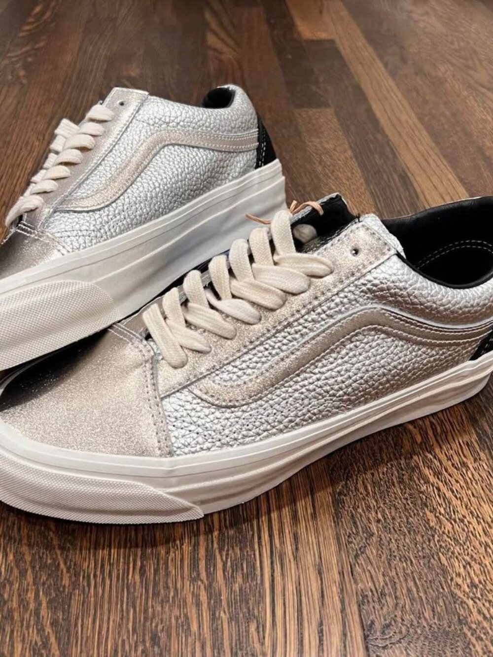 vans premium otw old skool 36 lx “precious medals silver” sneakers (9W/7M NWT)